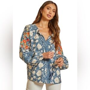 Savana Jane Embroidered Tassel Top Size M